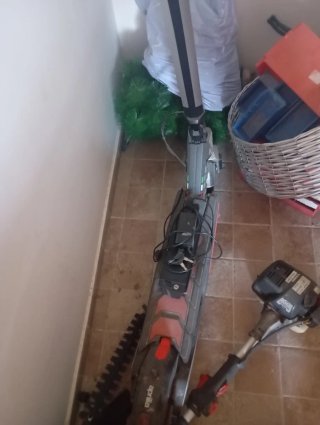 Patinete Aprilia con batería averiada