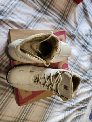 Botines Ecco Beige