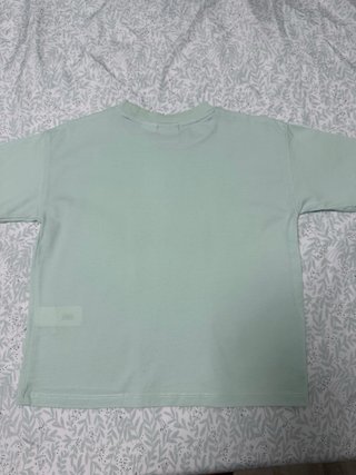 Camiseta Verde con Estampado de Furgoneta