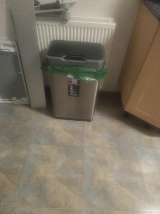 Cubo basura 50L sin estrenar