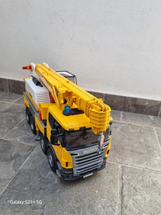 Camión Grúa Liebherr Bruder