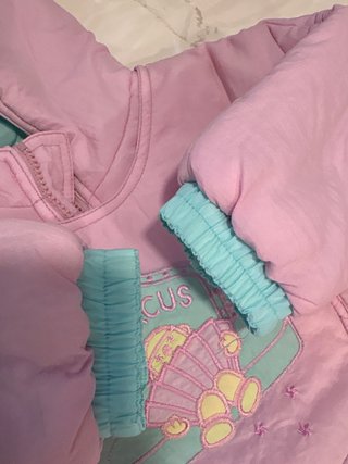 Buzo de invierno para bebé rosa,no se ha usado
