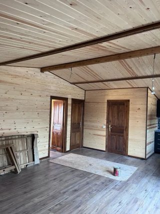 Revestimiento de paredes con madera en Tortosa