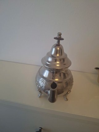 Tetera Árabe de Metal