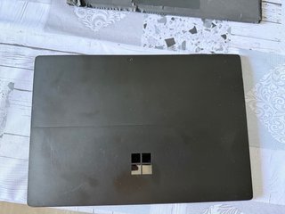 Surface Pro 7 i7 16GB RAM 512GB SSD Plata
