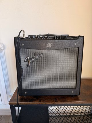 Amplificador Fender Mustang I V.2 20W