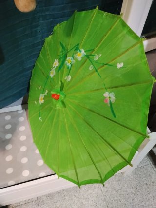 Sombrilla Tailandesa Artesanal Verde