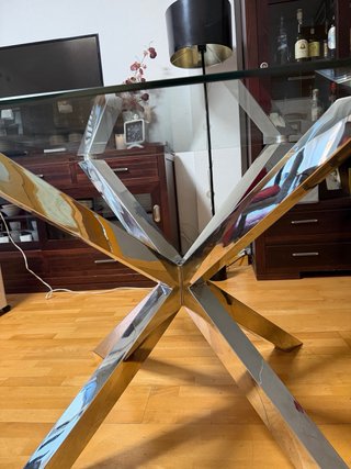Mesa de Comedor de Cristal y Acero