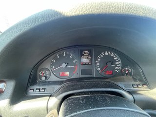 Audi A8 4.2 Quattro Triptonic 2001