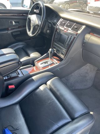 Audi A8 4.2 Quattro Triptonic 2001