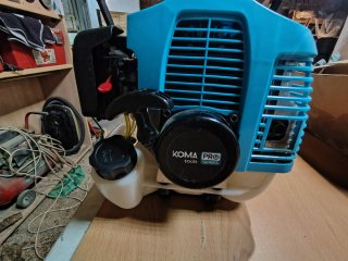 Desbrozadora gasolina 10h uso, completa.