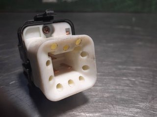 Mando elevalunas trasero izquierdo MITSUBISHI