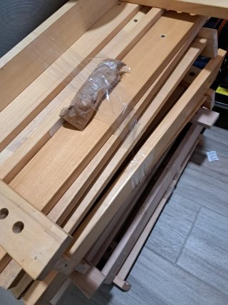 Caballete IKEA MITTBACK de madera