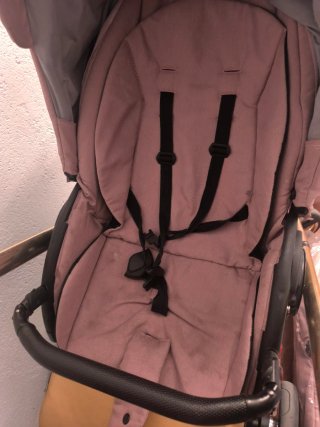 Carrito trio de bebé Neri rosa urge por falta de e
