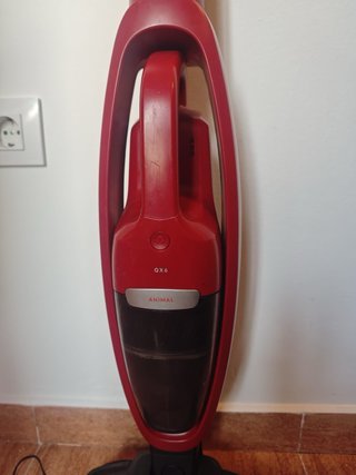Aspirador Escoba AEG Rojo