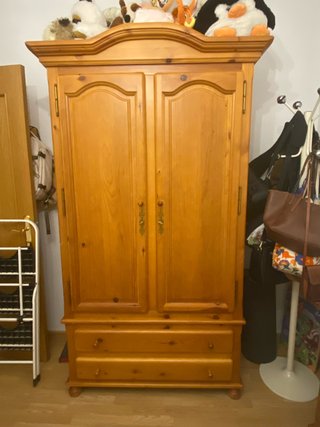 Armario de Madera de Pino