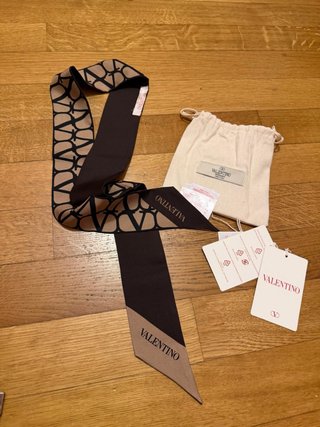 Sciarpa in seta Valentino Garavani