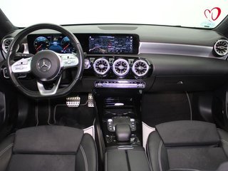 Mercedes-Benz Clase A A 200 d AMG LINE