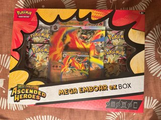Caja Pokémon Mega Emboar EX Ascended Heroes