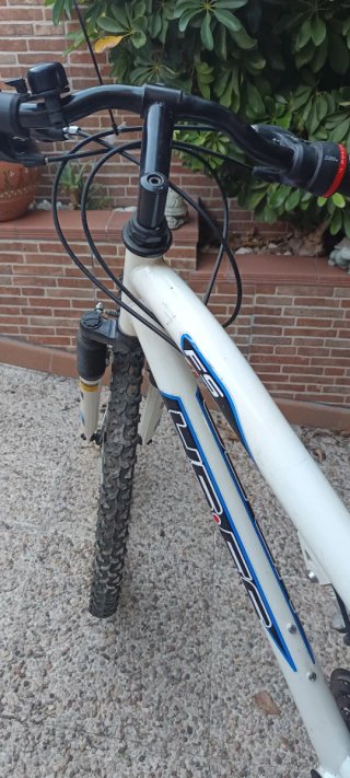 Bicicleta FS 4.5 Geometry Blanca
