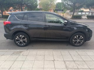 Toyota RAV4 2015