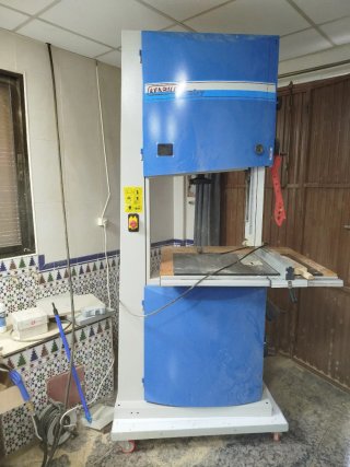 Se vende máquinas de carpintería de madera