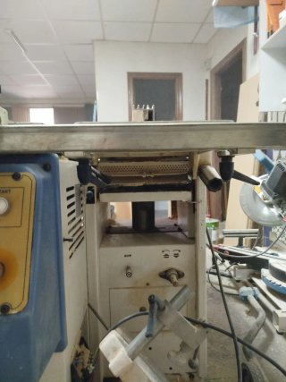 Se vende máquinas de carpintería de madera