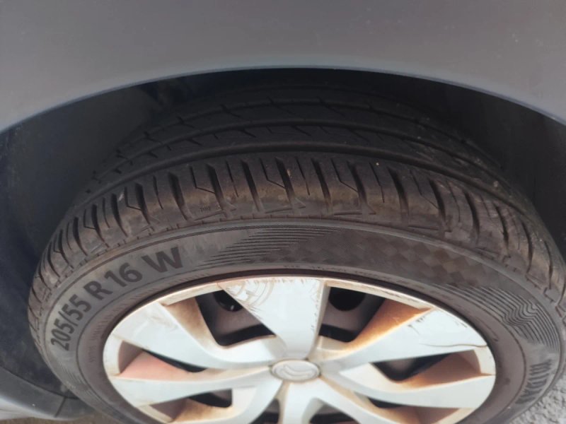Citroën C4 Cactus 1.2 PureTech Feel 2015, foto 9
