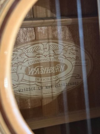 Guitarra Acústica Washburn para zurdo