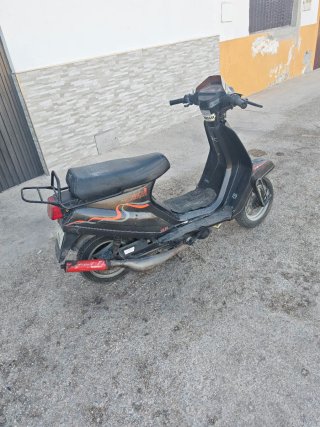 Derbi DS50 sin documentación le funciona todo