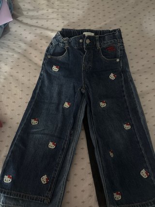 4 Pantalones vaqueros de niña, tallas 4 y 5