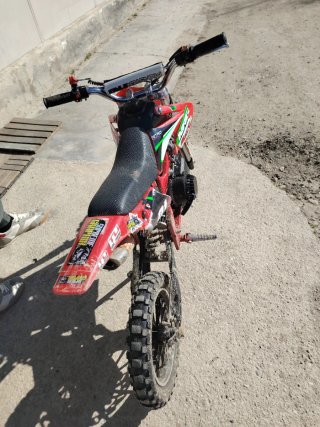 Moto Infantil 2 Tiempos Roan