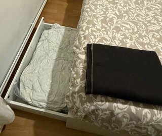 Cama con colchón y cajones 150x200