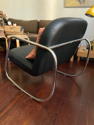 Butaca Balancín Estilo Bauhaus Negra