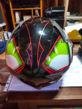 Casco Modular de Moto Negro y Rojo
