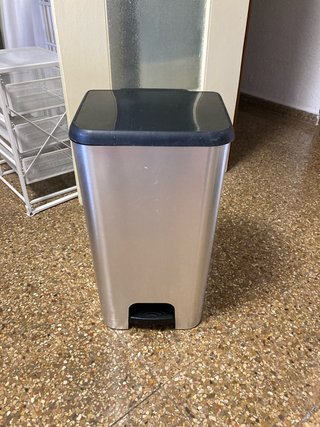 Cubo de Basura con Pedal