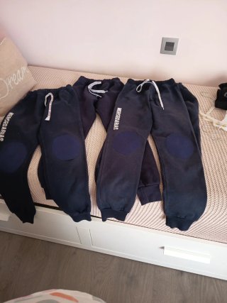 Pantalones chándal Mercedarias T.10