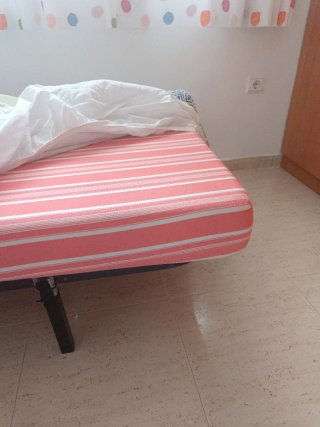 Habitación Doble Completa (2 Camas + Mesilla