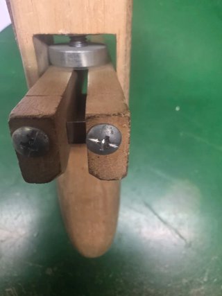 Cortadora de cuero manual