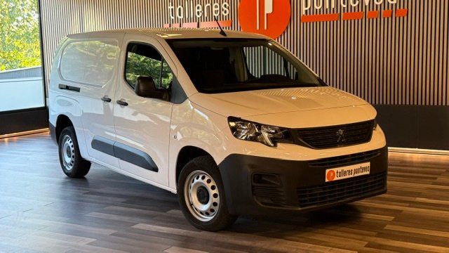 Peugeot Partner 2022, foto 2