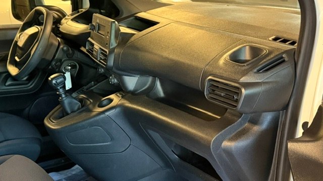 Peugeot Partner 2022, foto 24