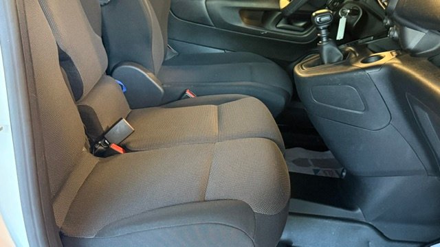 Peugeot Partner 2022, foto 26