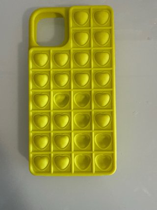 Funda iPhone 11 Pop It Corazón Amarillo