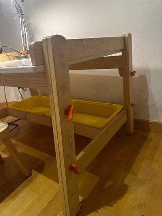 Scrivania per bambini Ikea Flisat con altezza regolabile
