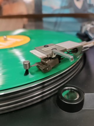 Tocadiscos Grundig alemán