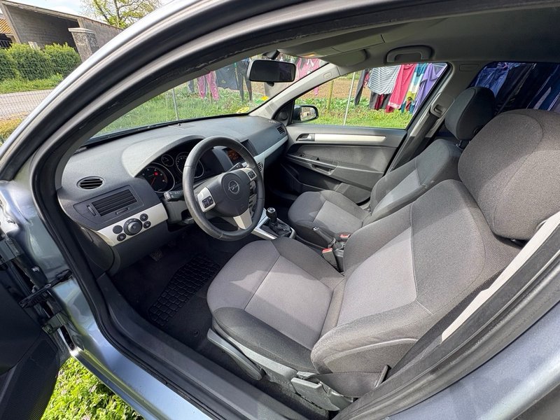 Opel Astra 1.3 CDTI ecoFlex Enjoy 2009, foto 10