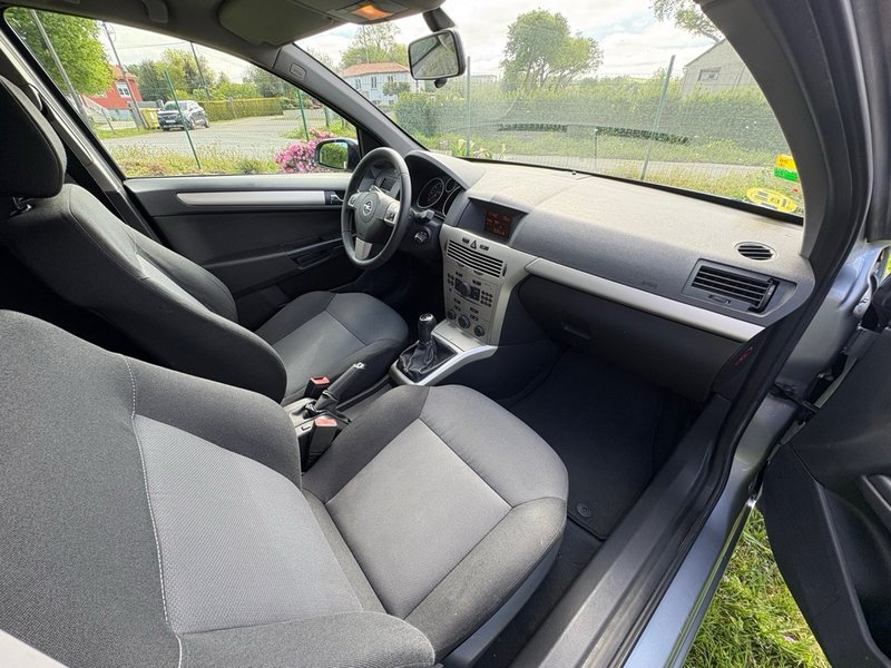 Opel Astra 1.3 CDTI ecoFlex Enjoy 2009, foto 5