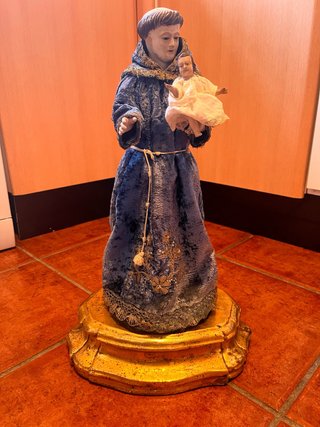 Figura religiosa de San Antonio de Padua