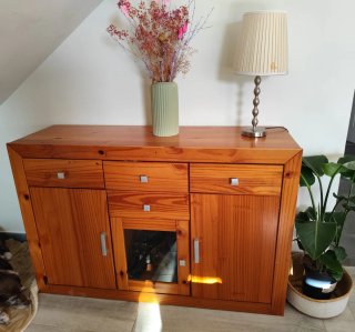 Mueble aparador madera maciza con cristal