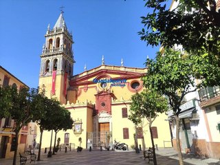 Local comercial en alquiler en Calle Betis - Pagés del Corro en Sevilla